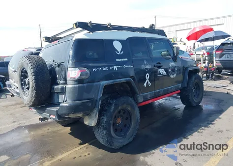 2007 Toyota Fj Cruiser from USA, damaged, VIN JTEBU11F570055412